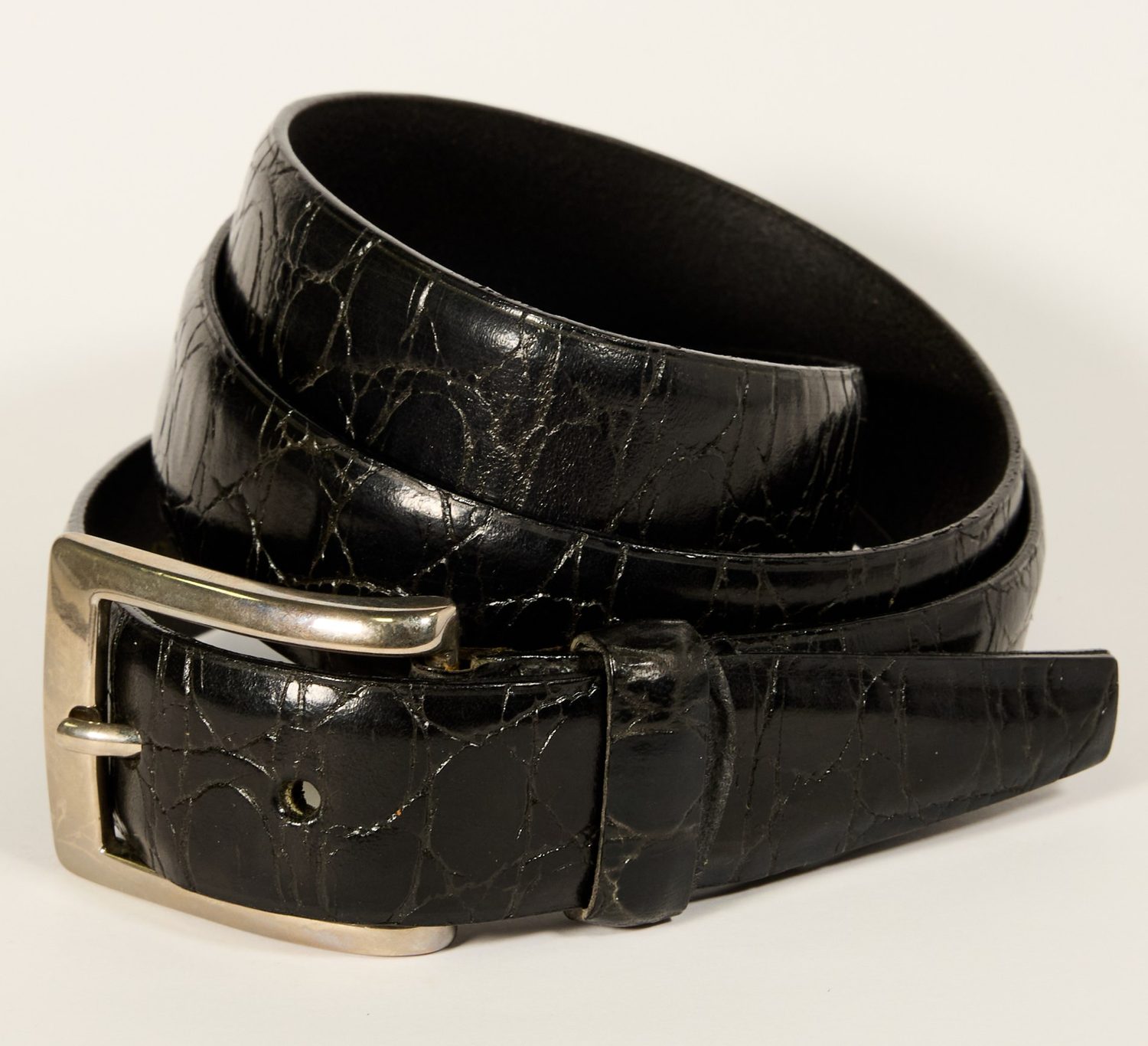 Black crocodile-print leather belt