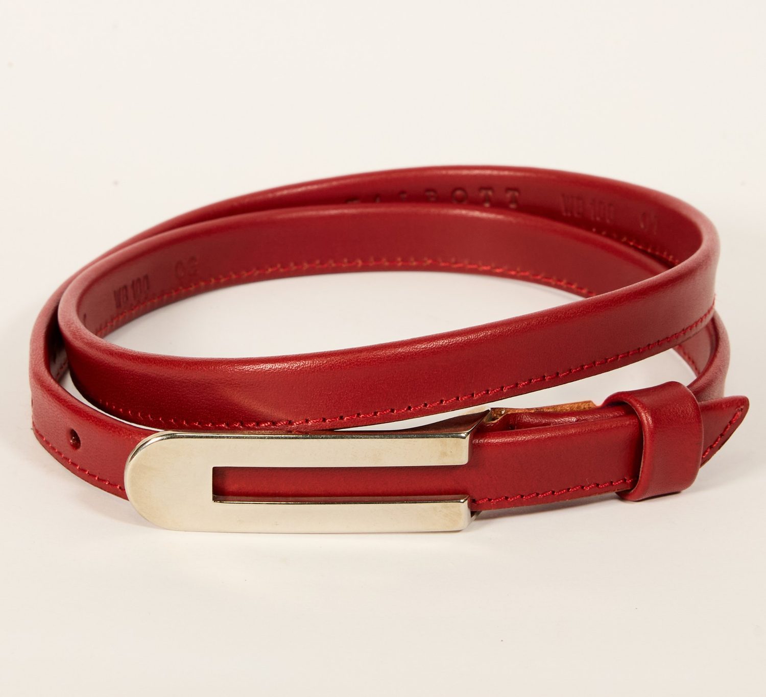 Women's belt in red leather with silver buckle